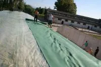 Защитное накрытие силосной пленки для силосных траншей
