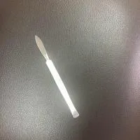 Скальпель остроконечный средний